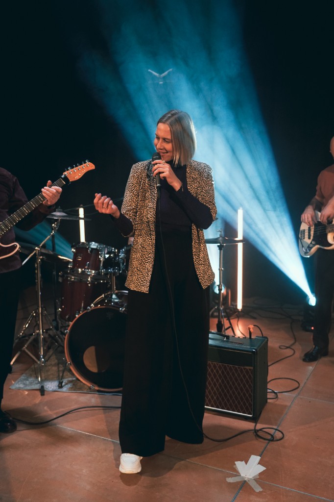Daisy & Her Boyfriends live